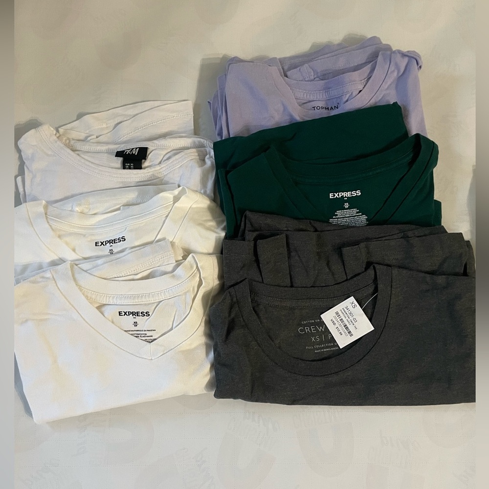 6 pack bundle of t-shirts (XS)